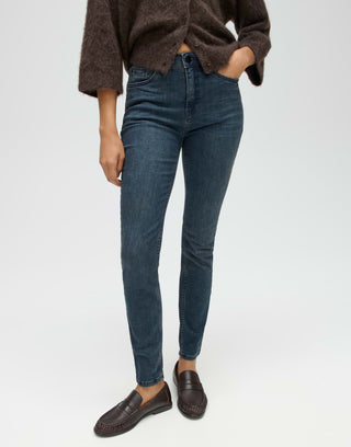 70114 deep blue black;13
