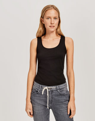 900 black;77