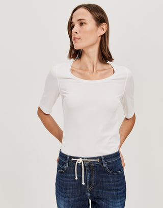 010 white;68