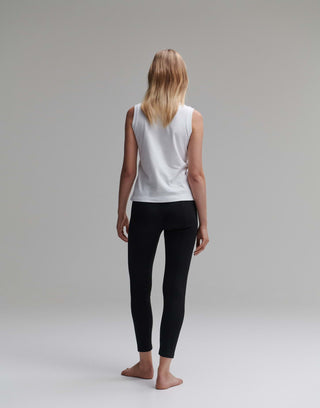 010 white;32