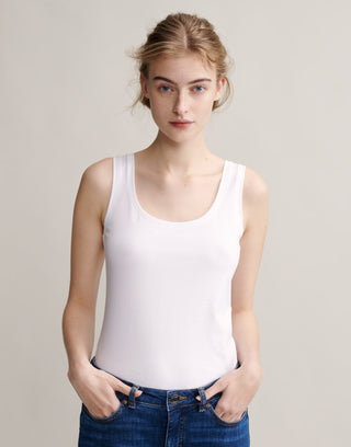 010 white;5