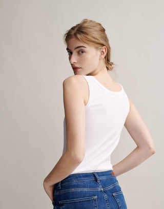 010 white;6