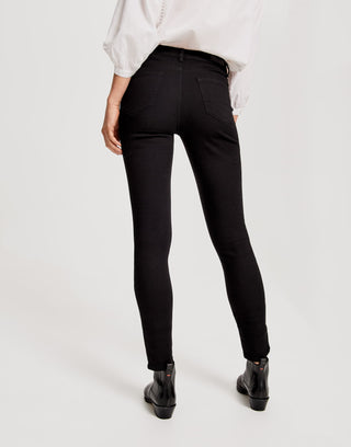900 black;7