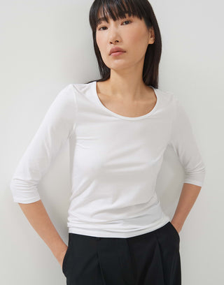 010 white;31