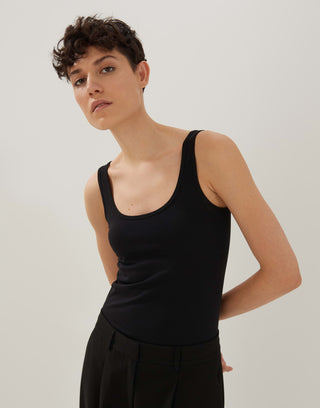 900 black;51