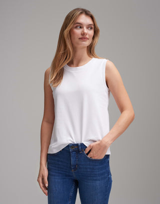 010 white;26