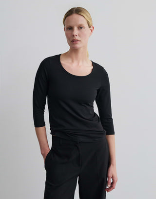 900 black;47
