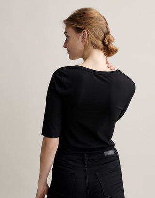 900 black;109