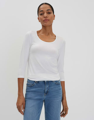 010 white;32