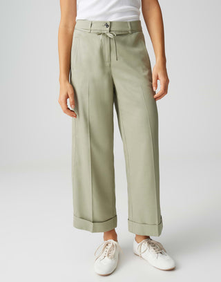 30042 pale olive;2