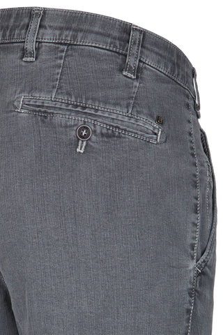 grey (54);18