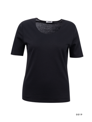 0019 schwarz;4