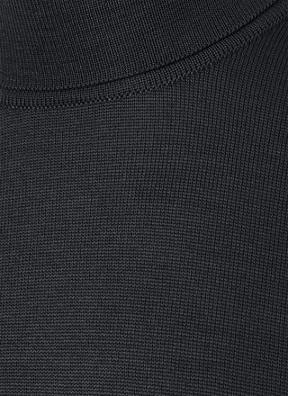 595 Black;15