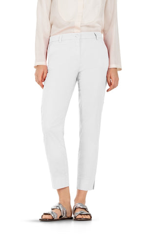001 pure white;4