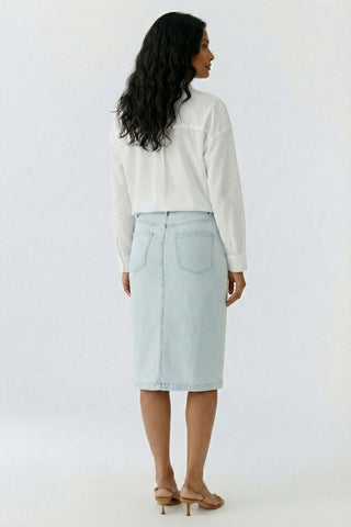 1002 optic white;6