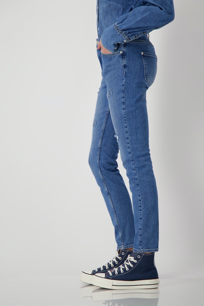 750 jeans;2