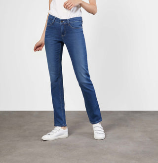 D569 mid blue authentic wash;92