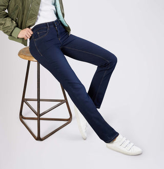 D826 dark washed;63