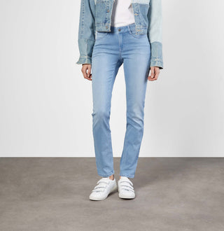 D491 basic bleached blue;44