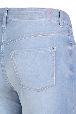 D427 summer blue wash;44