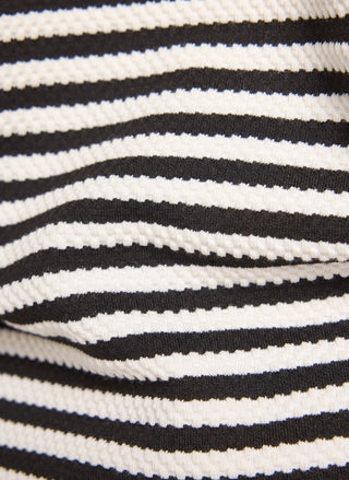 6099 Schwarz;9
