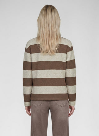 7672 Taupe;4