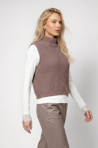 579 taupe;2