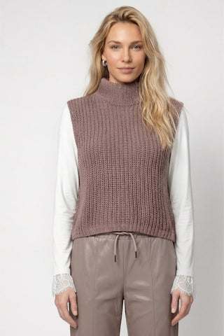 579 taupe;1