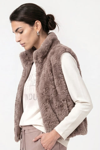 579 taupe;2