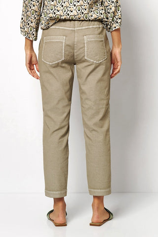 064 Light Khaki;3