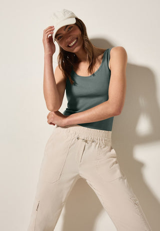 16785 dark balmy khaki;33