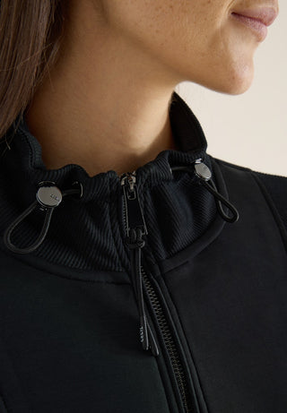 10001 Black;7