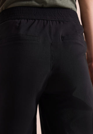 10001 Black;7