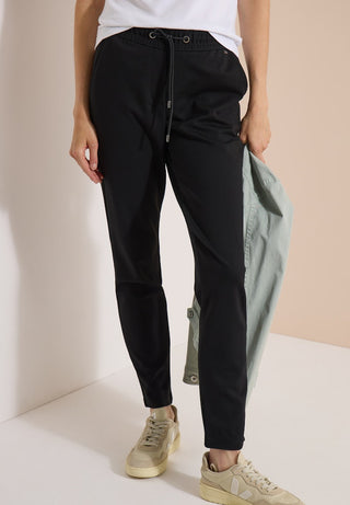 10001 Black;3