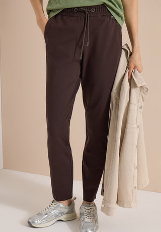 17747 truffle brown;19
