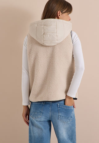 15641 teddy vanilla white;3