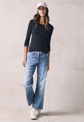 15512 universal blue;18