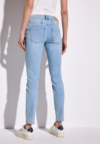 16588 Light Blue soft wash;6