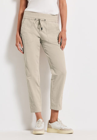16916 malted beige;22
