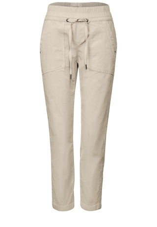 16916 malted beige;17