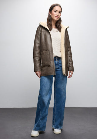 16652 Sandy Mocca;5