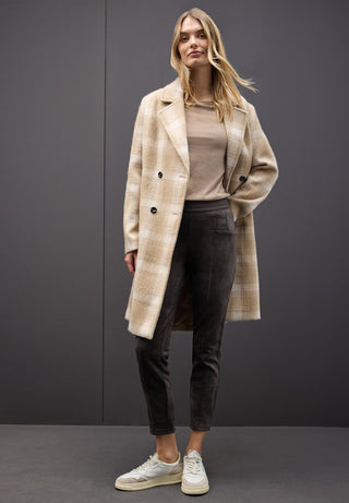 17103 darkest brown;11