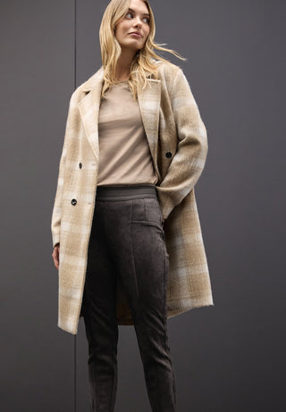 17103 darkest brown;13