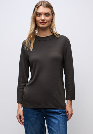 17103 darkest brown;14