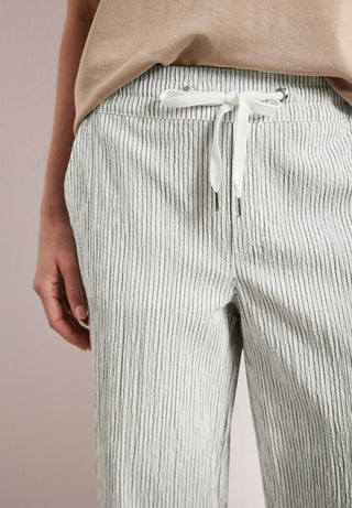 20108 off white;7