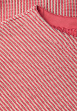 27261 striking coral;2