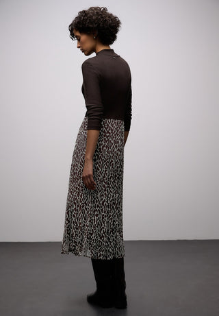 27516 molten earth;4