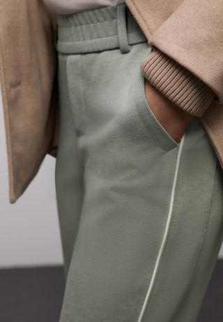 17515 dark mint green;19