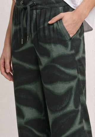 37742 deep bound green;18