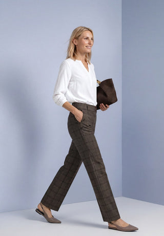 37103 darkest brown;5